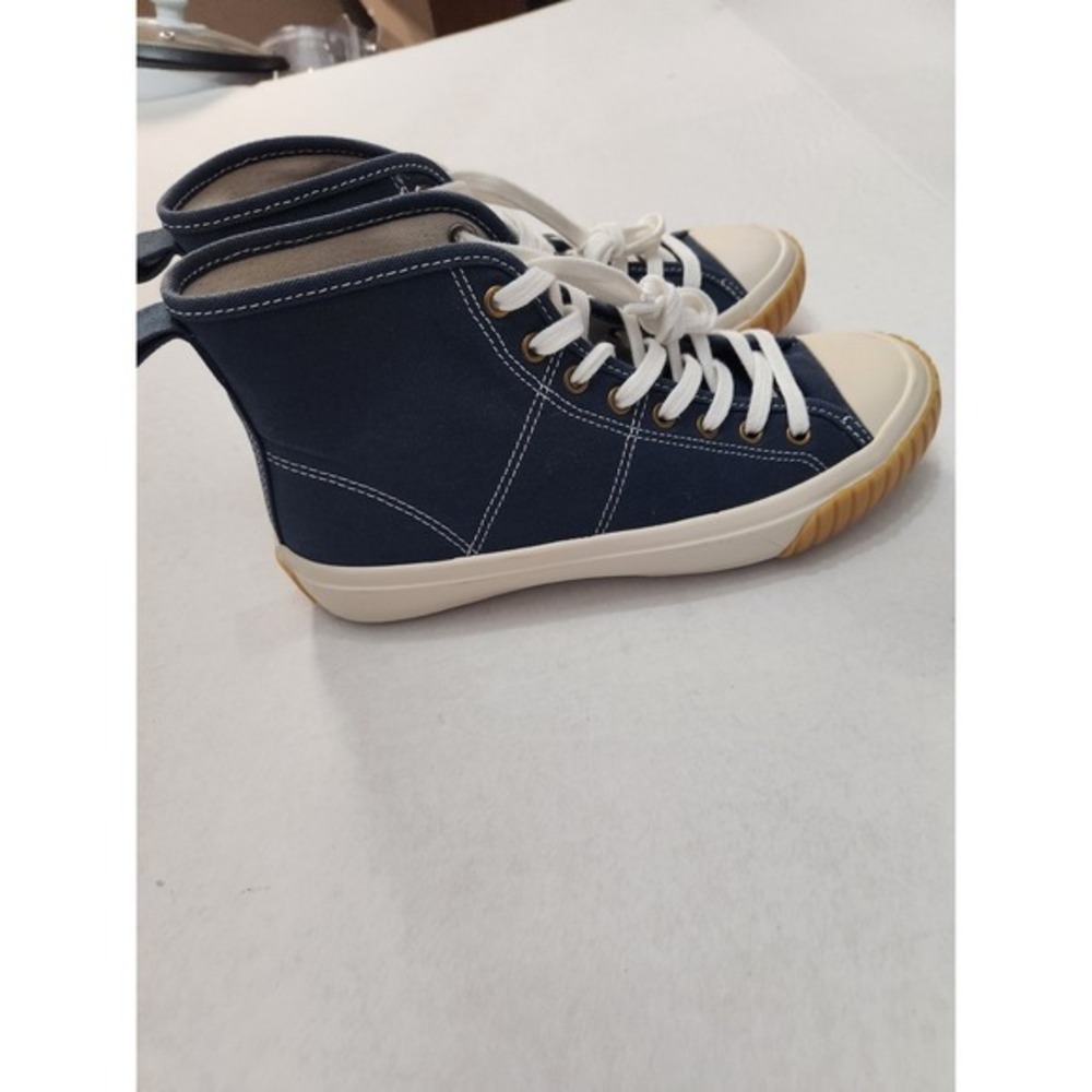 J.‎ Crew Navy Canvas High Top Lace Up Sneakers Size 6 Youth
